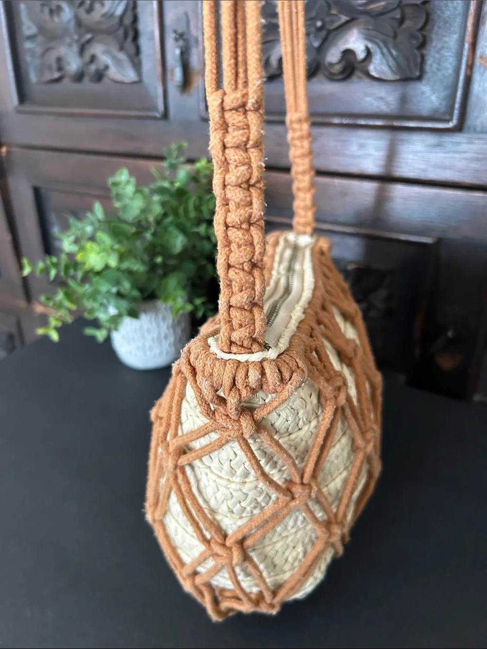 Universal Thread Beige Straw Crossbody with Tan Macramé Overlay